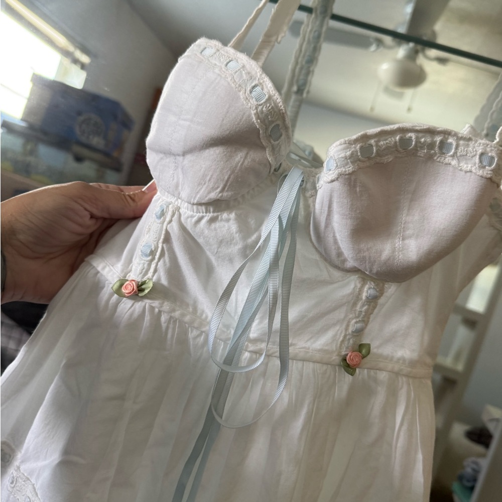 Kitteny Lissel dress - Picture 2 of 10